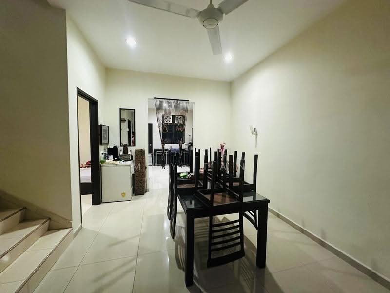 Rumah Teres 2-Tingkat untuk Dijual di Taman Pelangi (Kluang) - May Tan - PropertyGuru.com.my