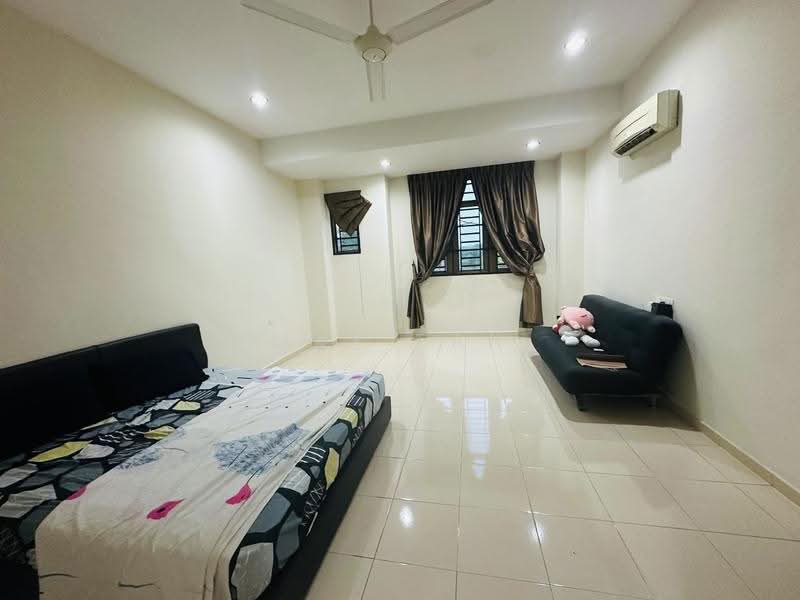Rumah Teres 2-Tingkat untuk Dijual di Taman Pelangi (Kluang) - May Tan - PropertyGuru.com.my