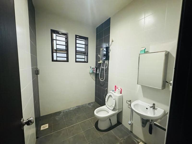 Rumah Teres 2-Tingkat untuk Dijual di Taman Pelangi (Kluang) - May Tan - PropertyGuru.com.my