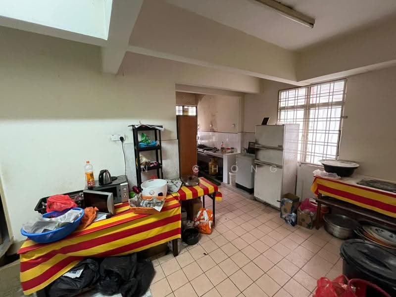 Rumah Banglo untuk Dijual di Taman Tasik Semenyih (Semenyih) - Kent Chong - Kitchen - PropertyGuru.com.my