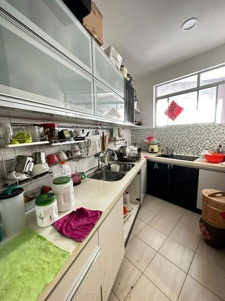 Kondominium untuk Dijual di The View Condominium - John Cheah - Kitchen - PropertyGuru.com.my