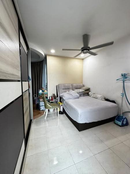 Kondominium untuk Dijual di The View Condominium - John Cheah - Bedroom - PropertyGuru.com.my
