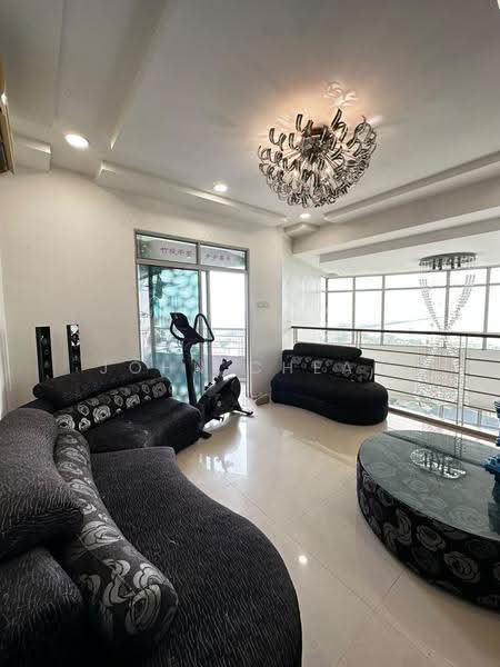 Kondominium untuk Dijual di The View Condominium - John Cheah - Living Room - PropertyGuru.com.my