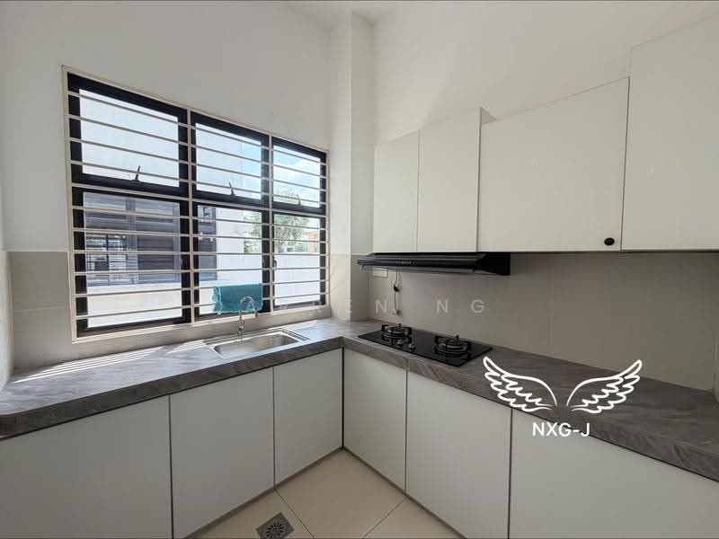 3-storey Terraced House for Sale in Shah Alam (Selangor) - Darren Ng - Kitchen - PropertyGuru.com.my