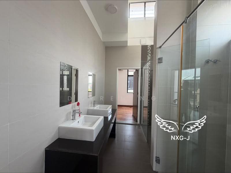 3-storey Terraced House for Sale in Shah Alam (Selangor) - Darren Ng - Bathroom - PropertyGuru.com.my
