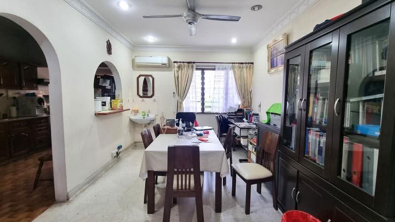 Rumah Teres 2-Tingkat untuk Dijual di Taman Overseas Union (Taman Oug) (Jalan Klang Lama (Old Klang Road)) - Kavan Ho - Dining Room - PropertyGuru.com.my