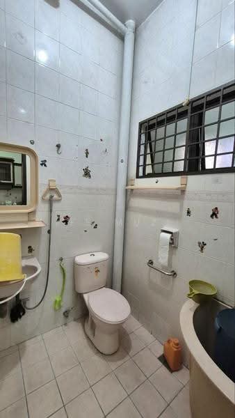 2-storey Terraced House for Sale in Ipoh Garden (Ipoh) - Lee Muzi - Bathroom - PropertyGuru.com.my