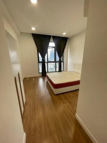 Condominium for Sale at Vivo Residential Suites - Vince Lim - Bedroom - PropertyGuru.com.my