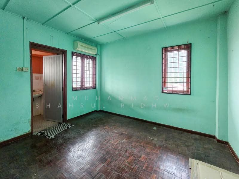 Apartment for Sale at Apartment Ros - Muhammad Shahrul Ridhwan Mehamad Nasir - Master Bedroom - PropertyGuru.com.my