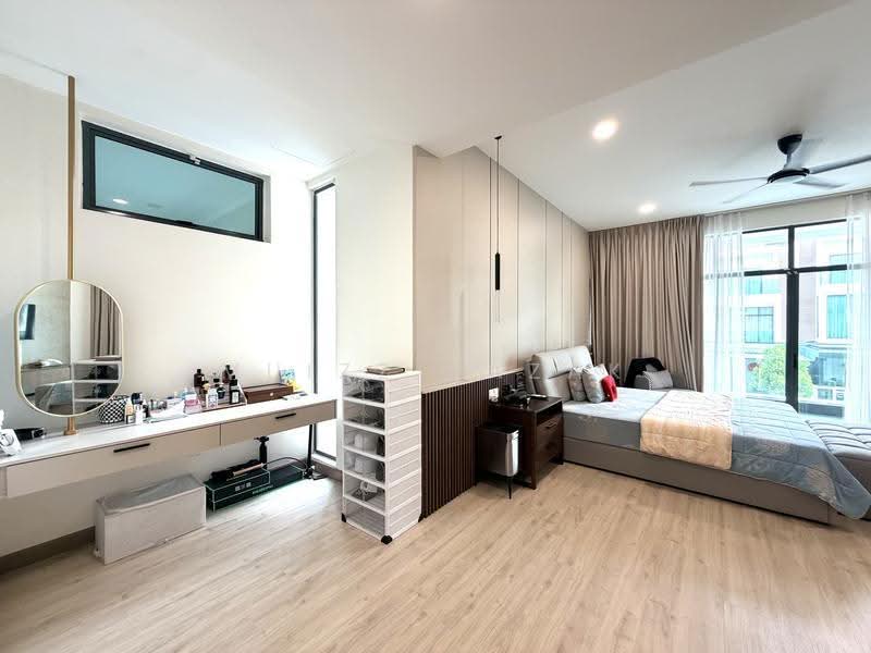 2.5-storey Terraced House for Sale in Nusaputra Timur (Puchong) - Muizz Razak - PropertyGuru.com.my