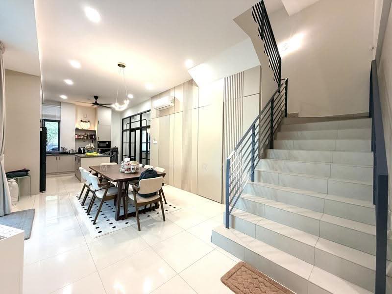 2.5-storey Terraced House for Sale in Nusaputra Timur (Puchong) - Muizz Razak - PropertyGuru.com.my