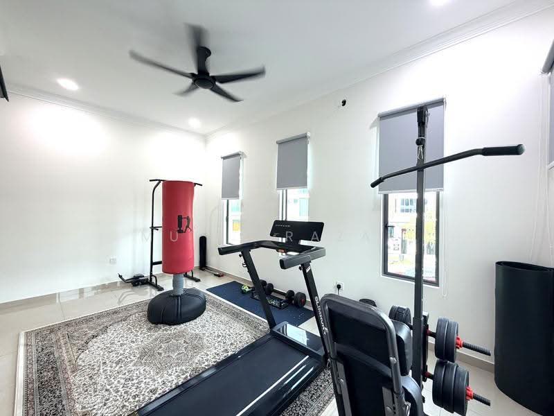 2.5-storey Terraced House for Sale in Nusaputra Timur (Puchong) - Muizz Razak - PropertyGuru.com.my