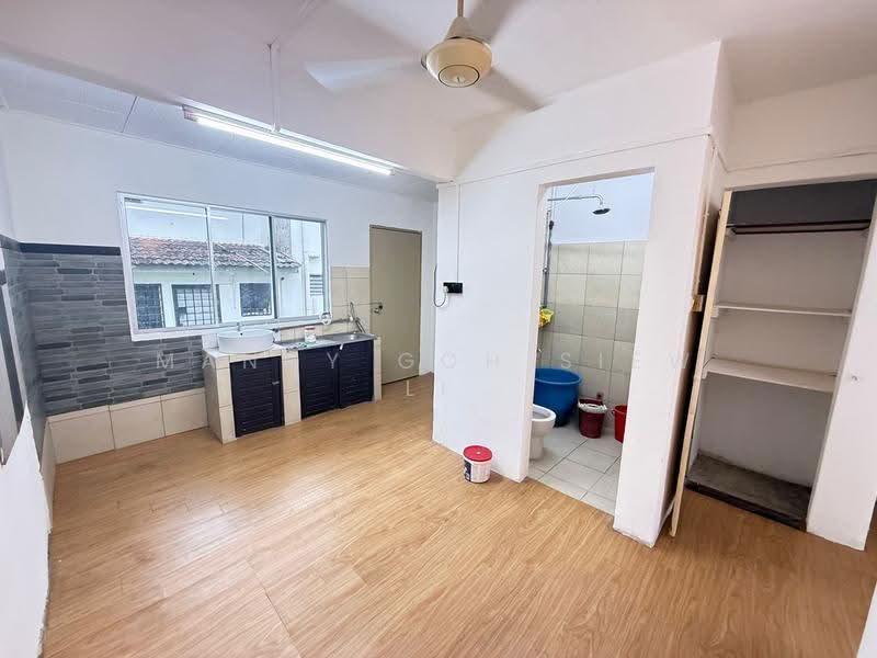 2-storey Terraced House for Sale in Taman Daya (Johor Bahru) - Mandy Goh Siew Li - Bathroom - PropertyGuru.com.my