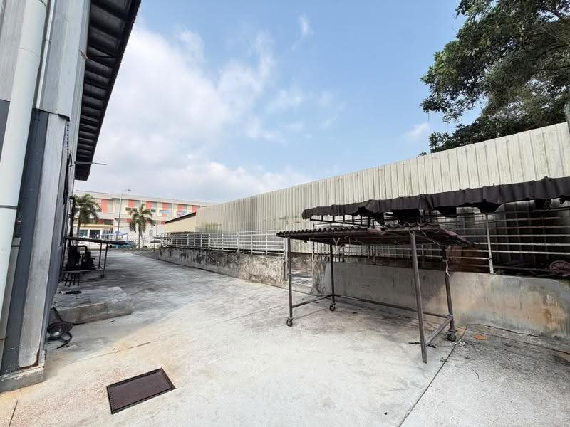 Factory for Sale in Indahpura Industrial Park (Kulai) - YY Tey - Exterior - PropertyGuru.com.my