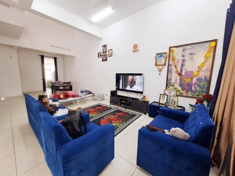 3-storey Terraced House for Sale in Alam Impian (Shah Alam) - Ashraff Daniel - Living Room - PropertyGuru.com.my