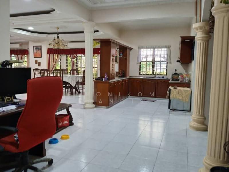 Bungalow House for Sale in Seksyen 4 (Petaling Jaya) - F.Ronikom Francis - Dining Room - PropertyGuru.com.my
