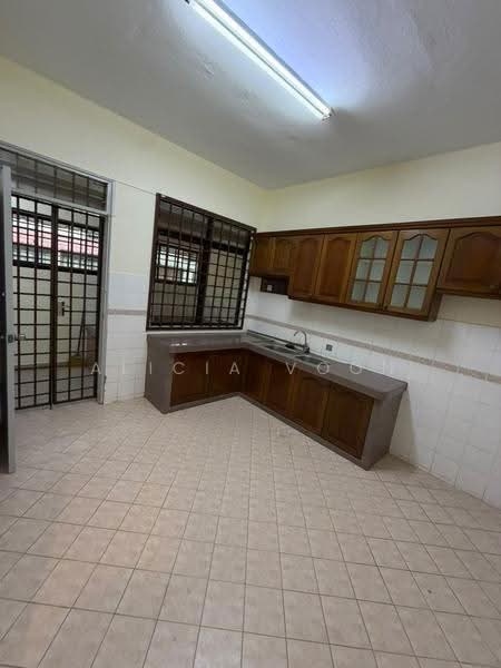Rumah Teres 2-Tingkat untuk Disewa di Taman Daya (Johor Bahru) - Alicia Voon - Kitchen - PropertyGuru.com.my