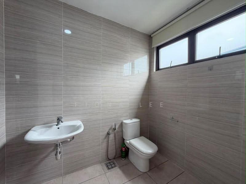 Rumah Banglo untuk Dijual di Kota Kemuning (Shah Alam) - Fiona Lee - Bathroom - PropertyGuru.com.my