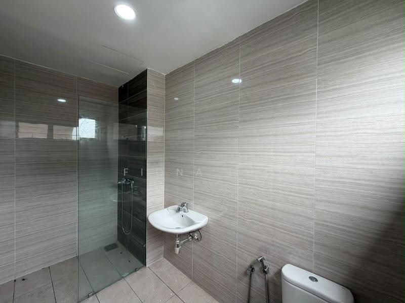 Rumah Banglo untuk Dijual di Kota Kemuning (Shah Alam) - Fiona Lee - Bathroom - PropertyGuru.com.my