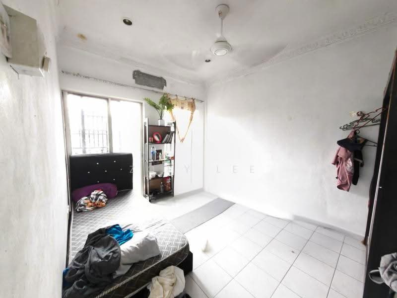 Apartment for Sale at Park Avenue - Zoey Lee - Bedroom - PropertyGuru.com.my