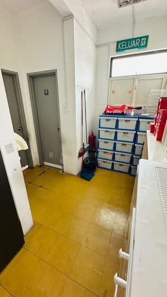 Kedai untuk Dijual di Nusa Bayu (Iskandar Puteri (Nusajaya)) - Regina Khor - Bathroom - PropertyGuru.com.my