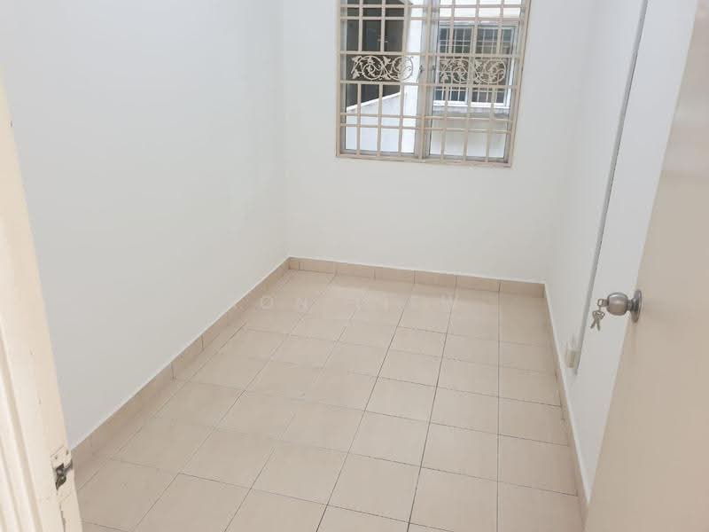 Apartment for Sale at Serdang Villa Apartment - Ron Liew - Interior - PropertyGuru.com.my