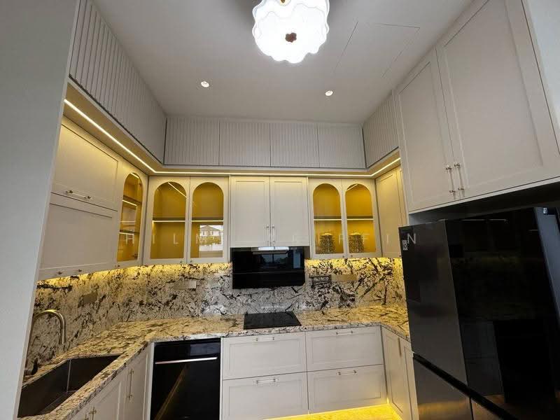Rumah Banglo untuk Dijual di Eco Majestic (Semenyih) - Hilmi Ariffin - Kitchen - PropertyGuru.com.my