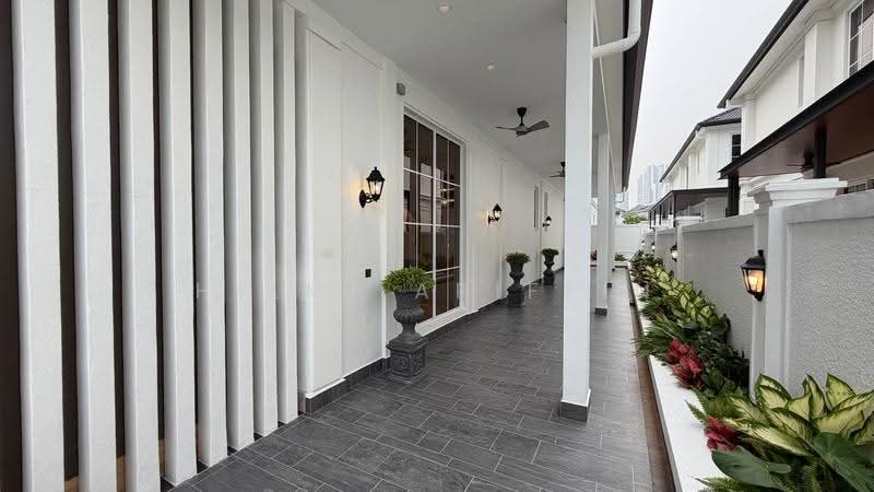Rumah Banglo untuk Dijual di Eco Majestic (Semenyih) - Hilmi Ariffin - Exterior - PropertyGuru.com.my