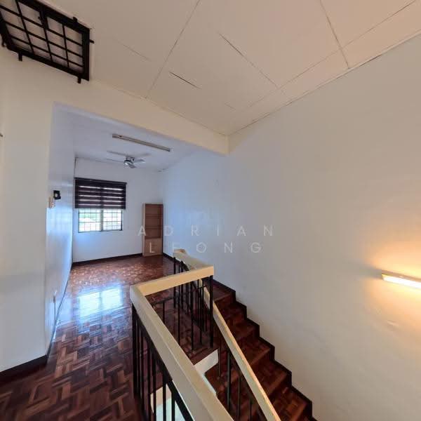 2-storey Terraced House for Sale in Bandar Kinrara (Selangor) - Adrian Leong - Interior - PropertyGuru.com.my
