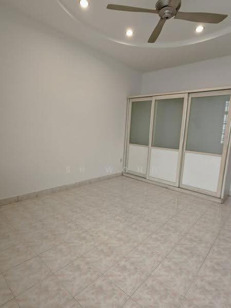 Rumah Teres untuk Disewa di Taman Mutiara Rini (Skudai) - SH Wong - Bedroom - PropertyGuru.com.my