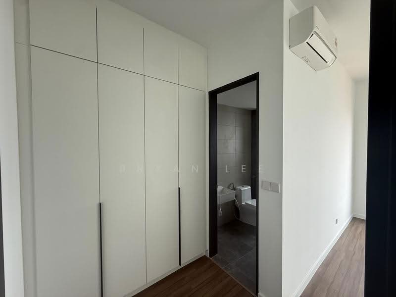 Kediaman Servis untuk Dijual di JRK Convena - Bryan Lee - Bathroom - PropertyGuru.com.my