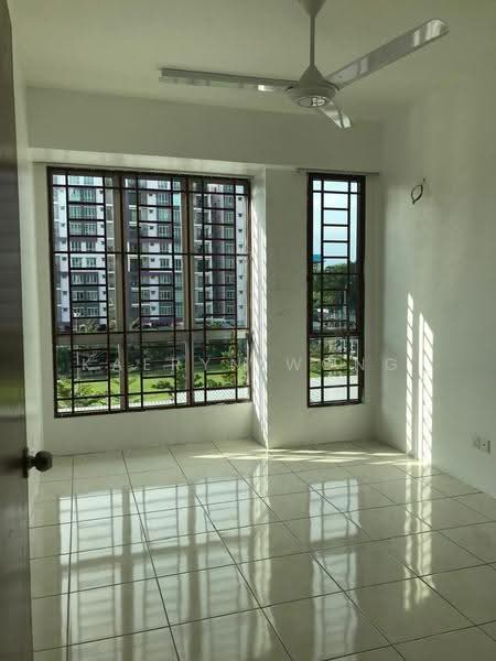 Apartment for Sale at Green Suria @ Bandar Tun Hussein Onn - Kaeryn Wong - Living Room - PropertyGuru.com.my