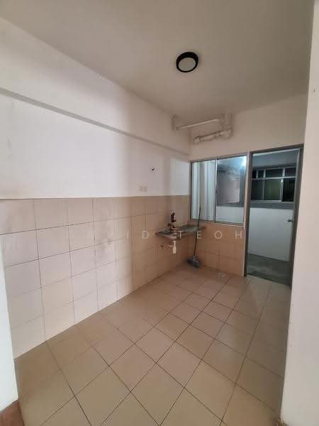 Apartment for Rent at Acacia Semenyih Apartment - David Teoh - Kitchen - PropertyGuru.com.my