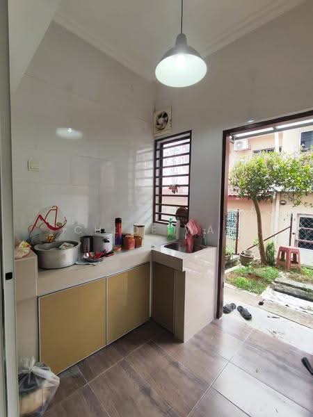 2-storey Terraced House for Sale in Taman Puncak Jalil (Seri Kembangan) - Chloe Wai - Kitchen - PropertyGuru.com.my