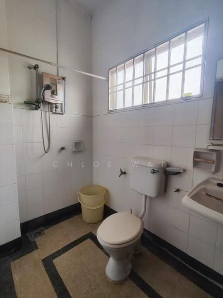 2-storey Terraced House for Sale in Taman Puncak Jalil (Seri Kembangan) - Chloe Wai - Bathroom - PropertyGuru.com.my