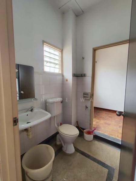2-storey Terraced House for Sale in Taman Puncak Jalil (Seri Kembangan) - Chloe Wai - Bathroom - PropertyGuru.com.my