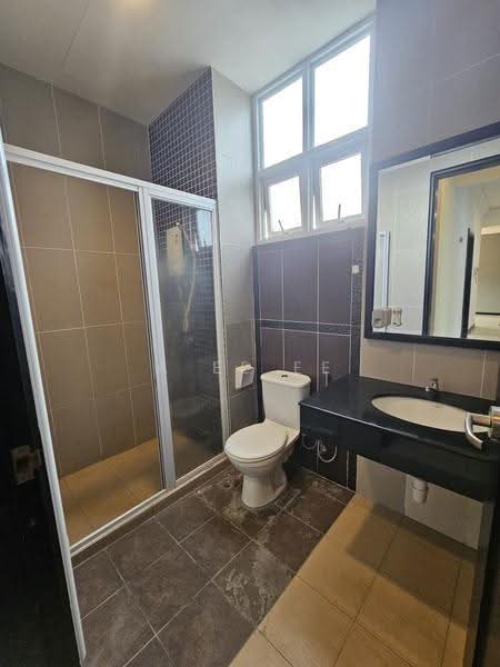Kondominium untuk Dijual di Fettes Residence - A Ee Ee - Bathroom - PropertyGuru.com.my