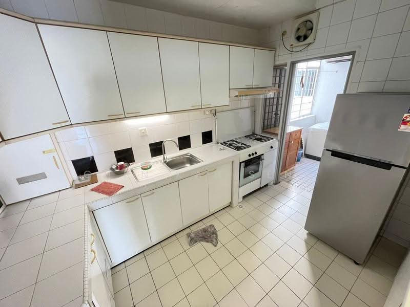 Kondominium untuk Dijual di Bukit Robson Condominium - Chen Kah Seng - Kitchen - PropertyGuru.com.my