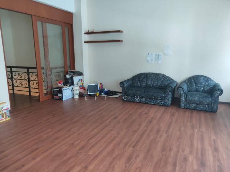 Rumah Teres 3-Tingkat untuk Dijual di Permai Jaya (Tanjung Bungah) - Jeff Ooi - Living Room - PropertyGuru.com.my