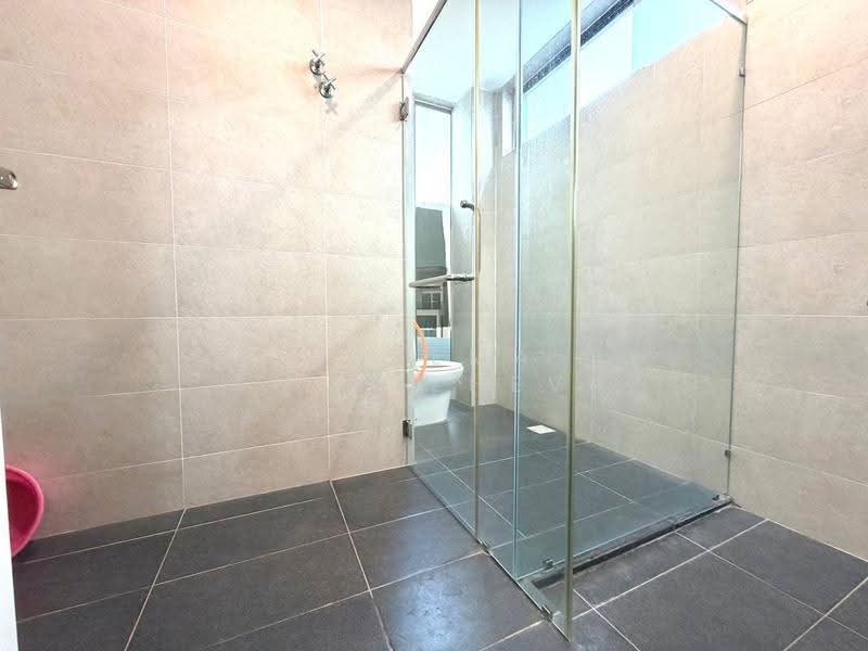 2.5-storey Terraced House for Sale in Taman Nusaputra Timur (Puchong) - Zarema Kulbuzheva - Bathroom - PropertyGuru.com.my