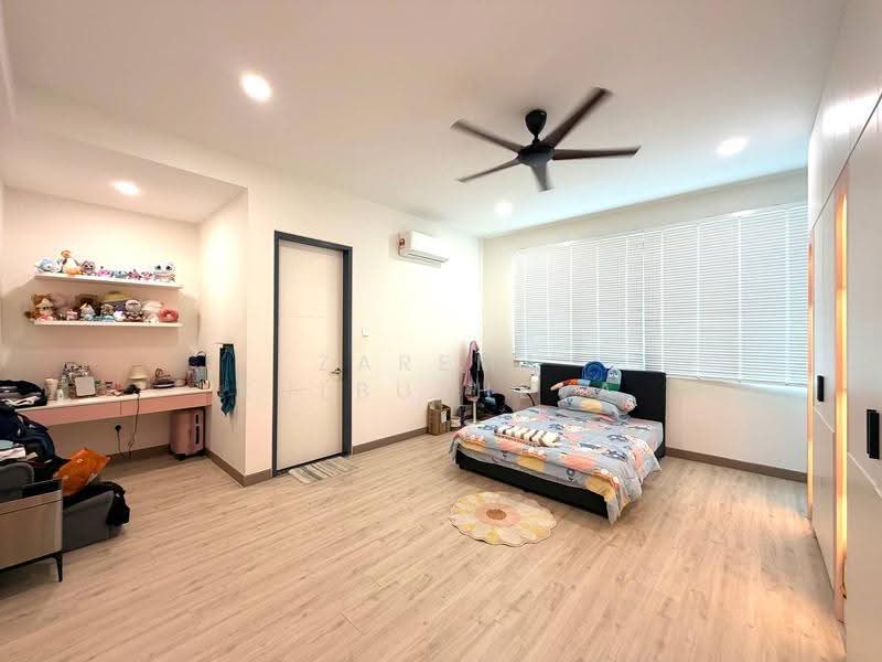 2.5-storey Terraced House for Sale in Taman Nusaputra Timur (Puchong) - Zarema Kulbuzheva - Bedroom - PropertyGuru.com.my