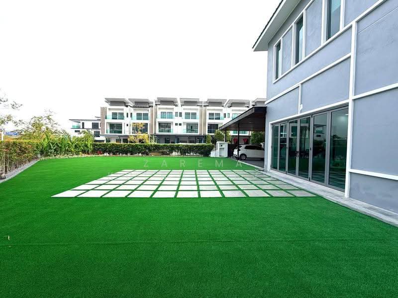 2.5-storey Terraced House for Sale in Taman Nusaputra Timur (Puchong) - Zarema Kulbuzheva - Exterior - PropertyGuru.com.my