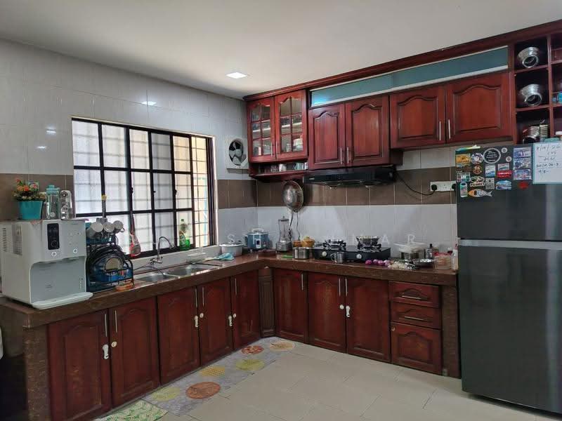 Rumah Teres 2-Tingkat untuk Dijual di Taman Medan Baru (Petaling Jaya) - Suresh Kumar - Kitchen - PropertyGuru.com.my