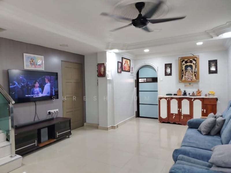Rumah Teres 2-Tingkat untuk Dijual di Taman Medan Baru (Petaling Jaya) - Suresh Kumar - Living Room - PropertyGuru.com.my