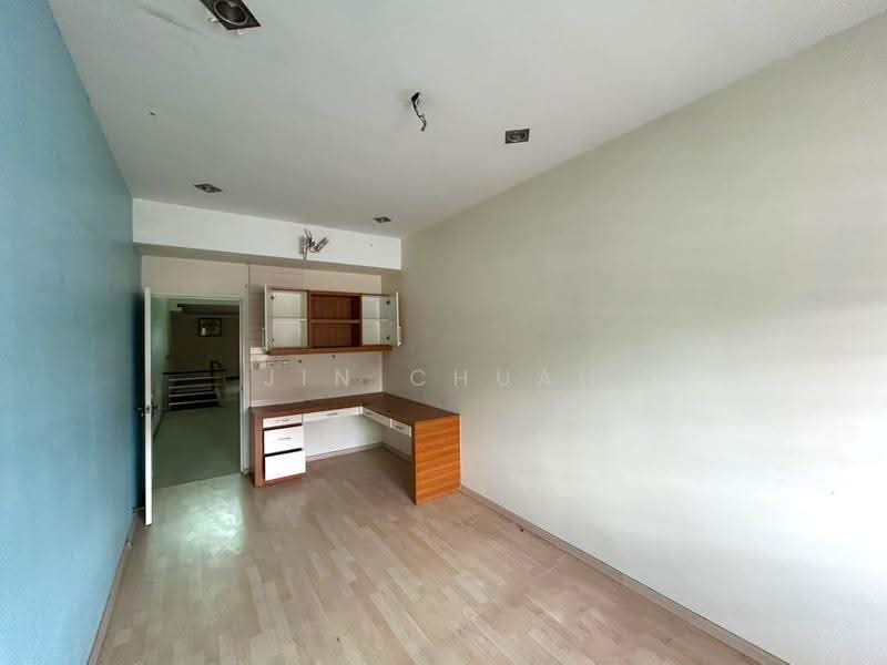 Rumah Teres 2-Tingkat untuk Dijual di Jelutong (Penang) - Jin Chuah - Study - PropertyGuru.com.my