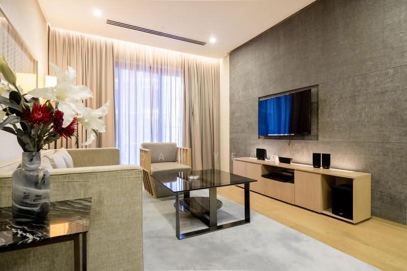 Kediaman Servis untuk Dijual di Fraser Residence (188 Suites) - Adam Yeap - Living Room - PropertyGuru.com.my