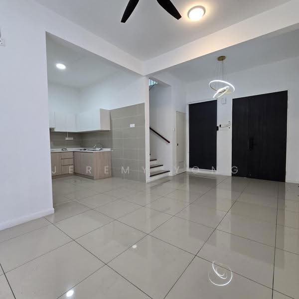 3-storey Terraced House for Rent in Batu 9 (Cheras) - Jeremy Yong - Kitchen - PropertyGuru.com.my