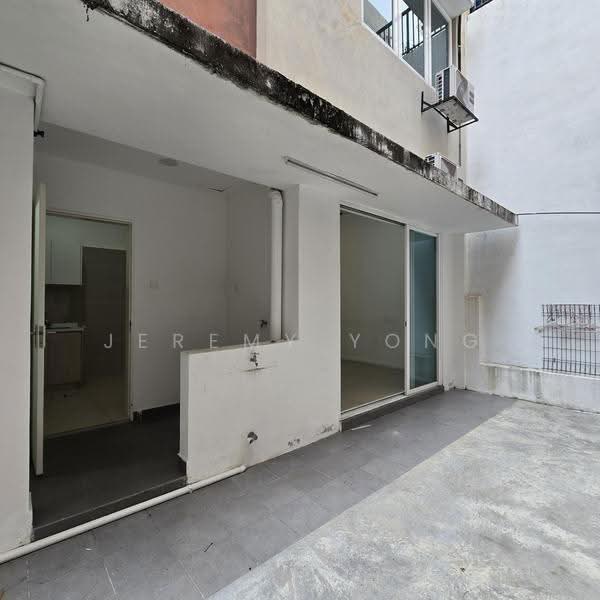3-storey Terraced House for Rent in Batu 9 (Cheras) - Jeremy Yong - Kitchen - PropertyGuru.com.my