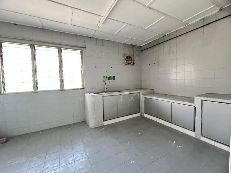 1-storey Terraced House for Sale in Taman Desa Kluang (Kluang) - May Tan - Kitchen - PropertyGuru.com.my
