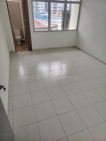 2-storey Terraced House for Rent in Batu Maung (Penang) - Alex Thor - Bathroom - PropertyGuru.com.my